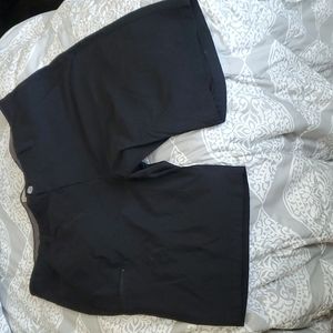 Black Men's Weatherproof shorts black with multiple pockets